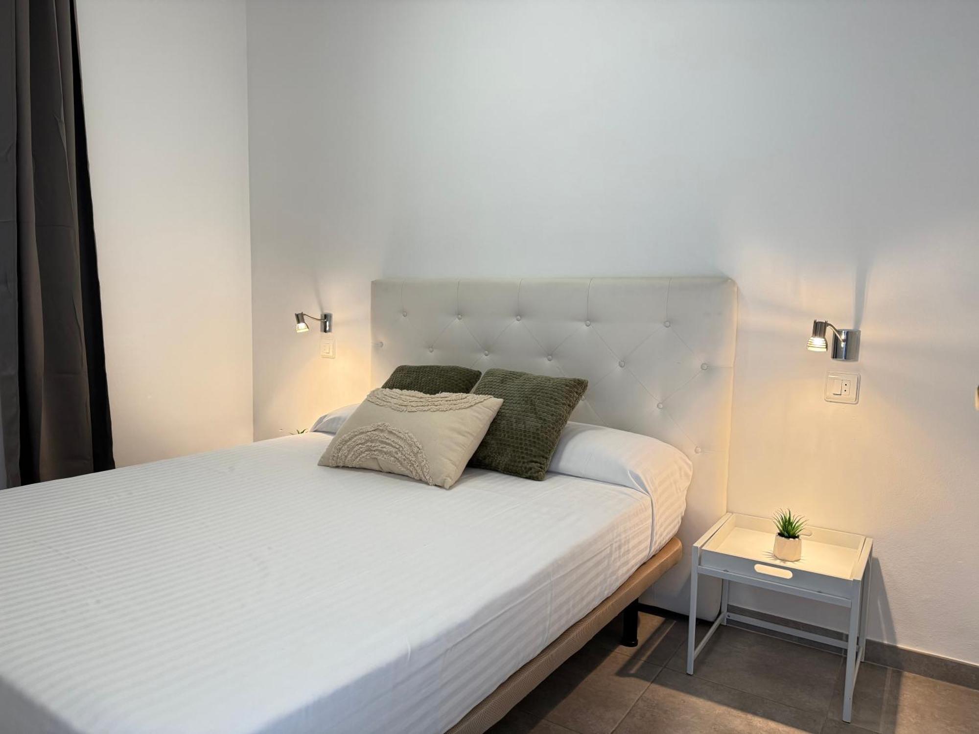 Agi Macia Centro Apartment Roses Ngoại thất bức ảnh
