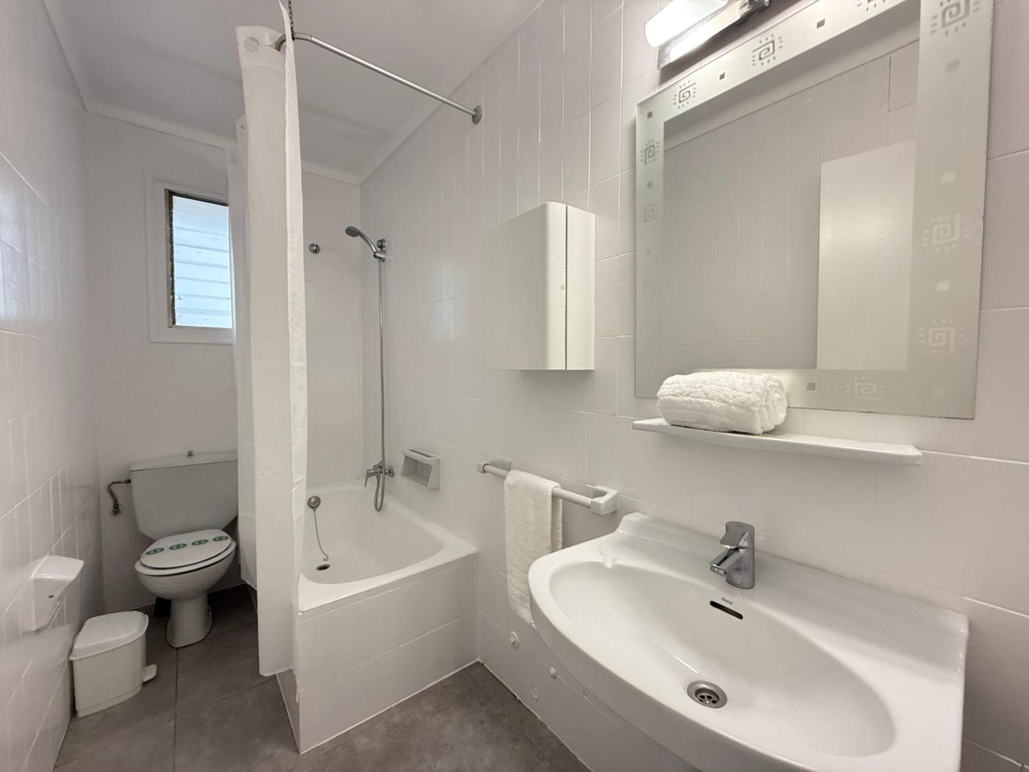 Agi Macia Centro Apartment Roses Ngoại thất bức ảnh
